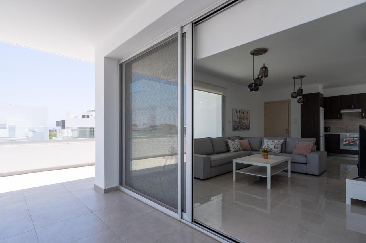 Harmonia 2-Br Apt In Livadia Larnaca Exterior photo